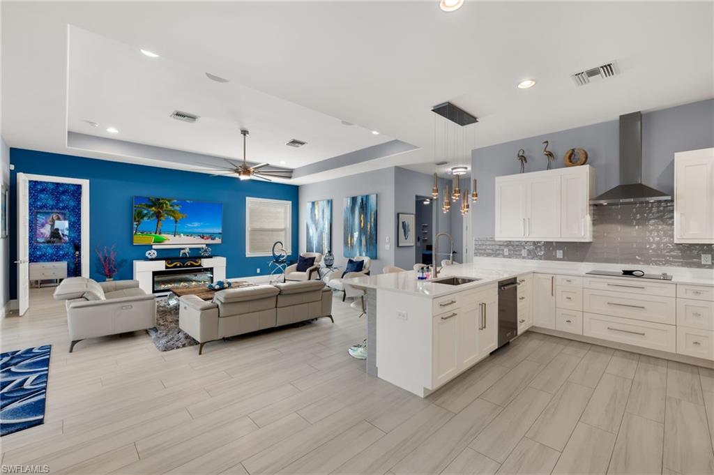 17 Willoughby DR