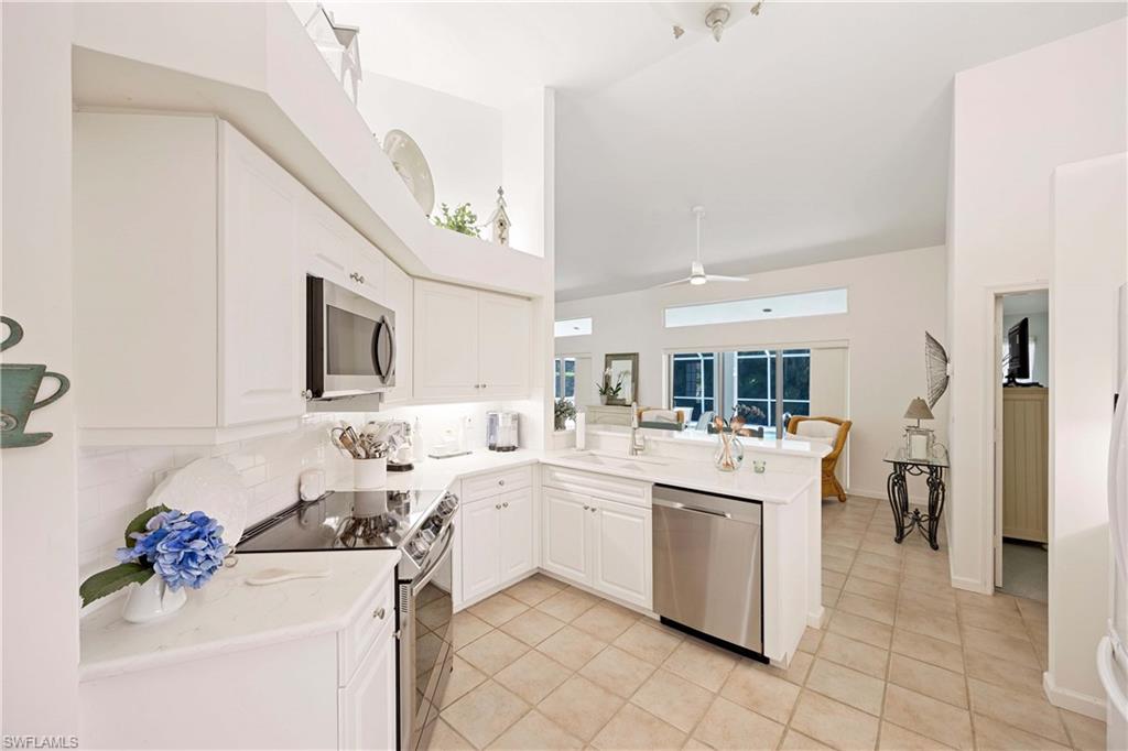 597 Lambton LN