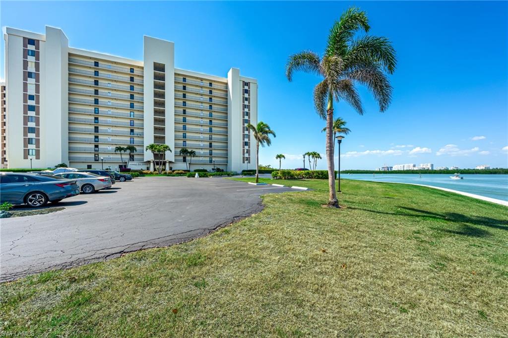 17 Bluebill AVE # 305