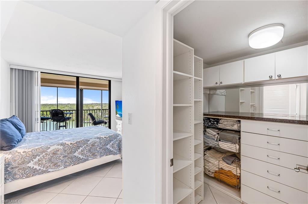 17 Bluebill AVE # 305