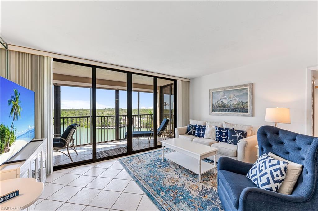 17 Bluebill AVE # 305