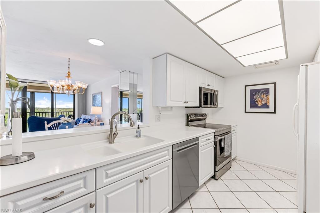 17 Bluebill AVE # 305