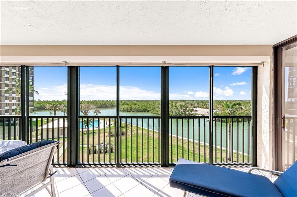 17 Bluebill AVE # 305