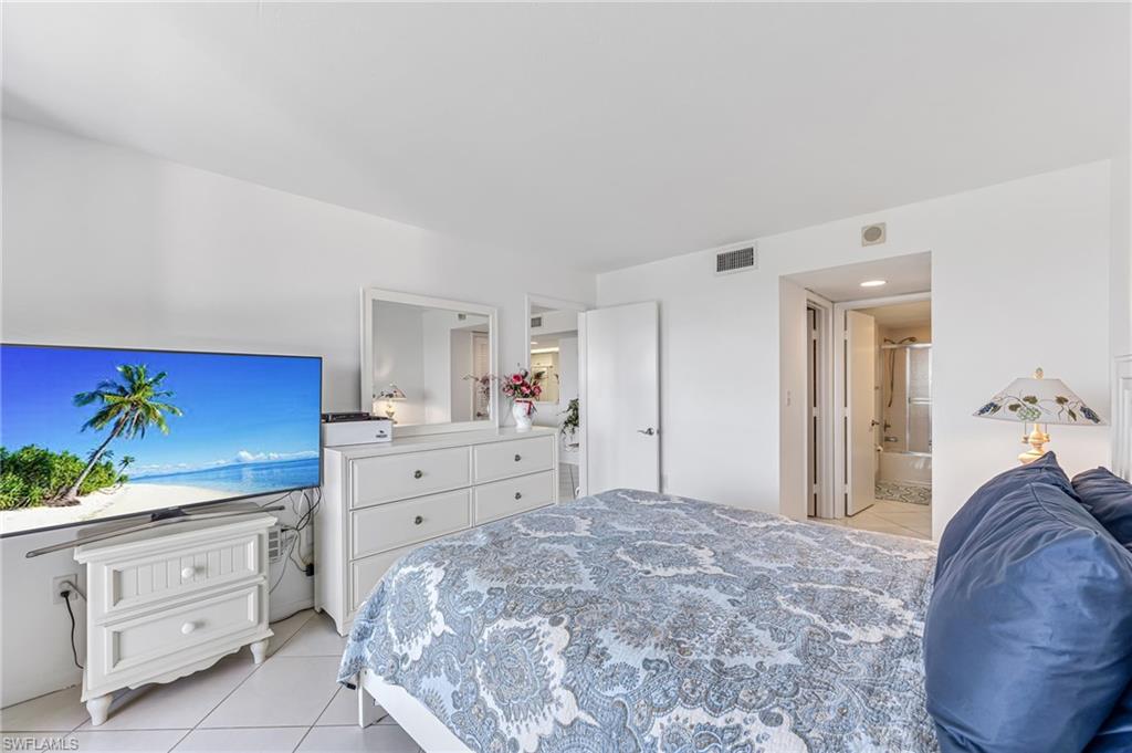 17 Bluebill AVE # 305