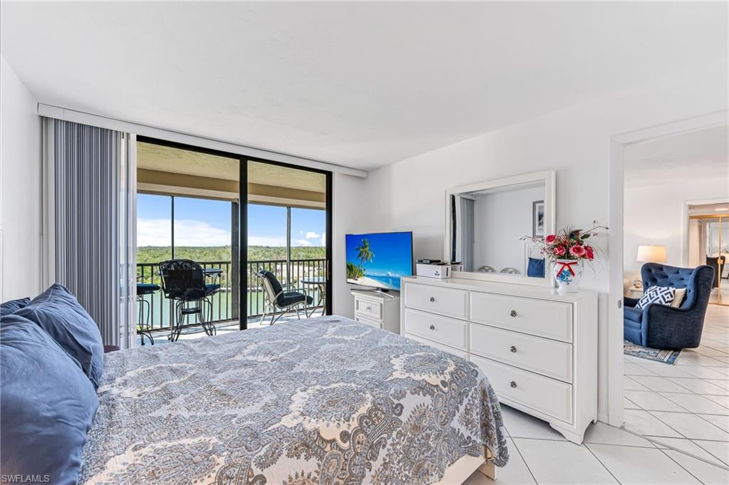 17 Bluebill AVE # 305