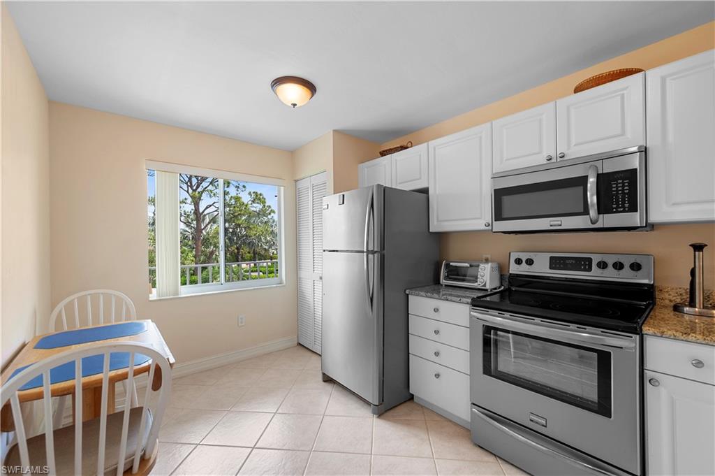 3072 Sandpiper Bay CIR # M202