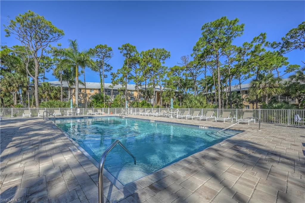 3072 Sandpiper Bay CIR # M202