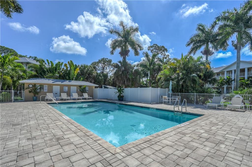 3072 Sandpiper Bay CIR # M202