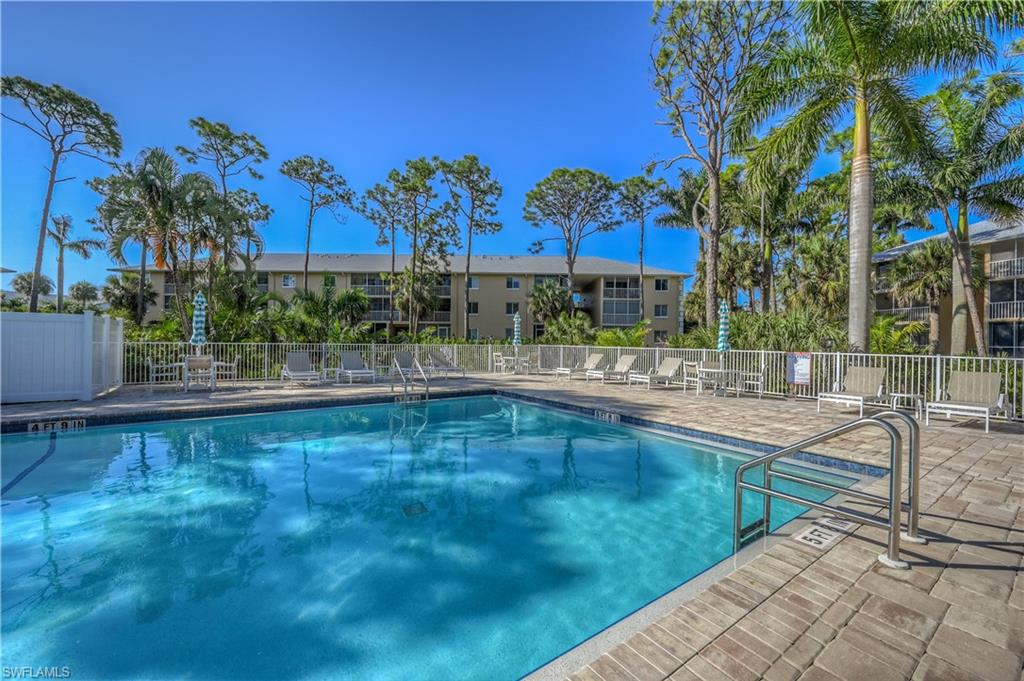 3072 Sandpiper Bay CIR # M202