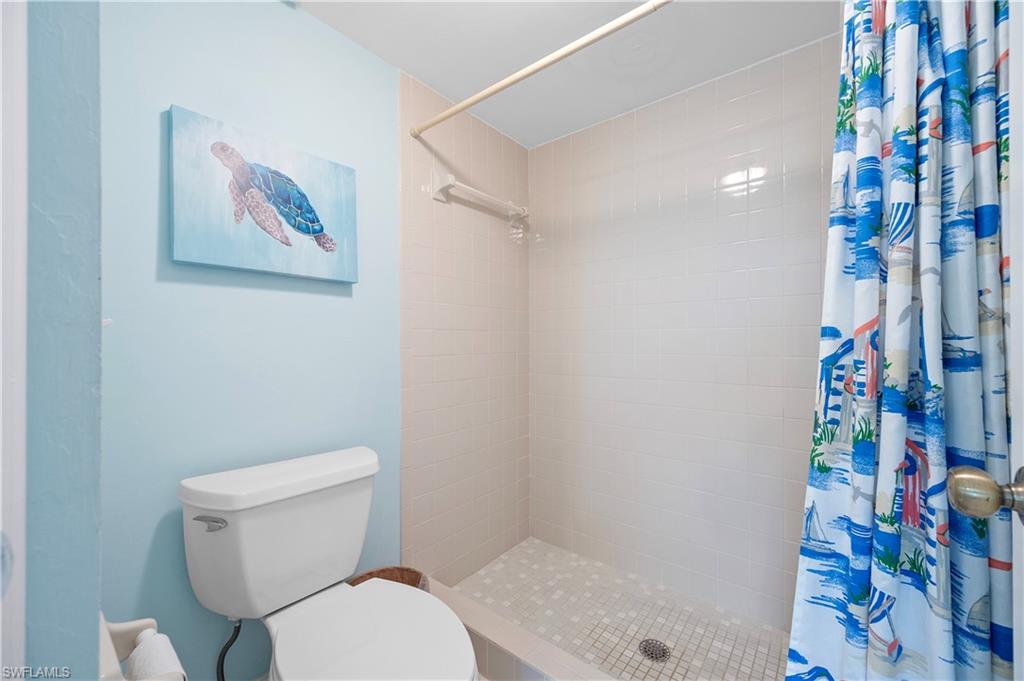 3072 Sandpiper Bay CIR # M202