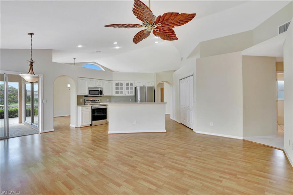 1347 Old Oak LN