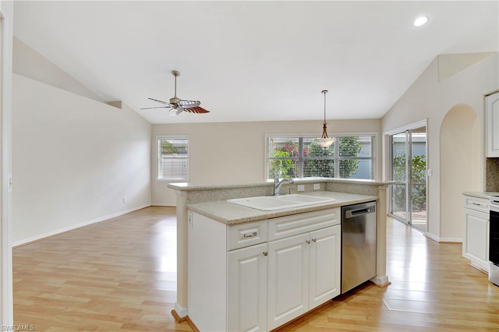 1347 Old Oak LN