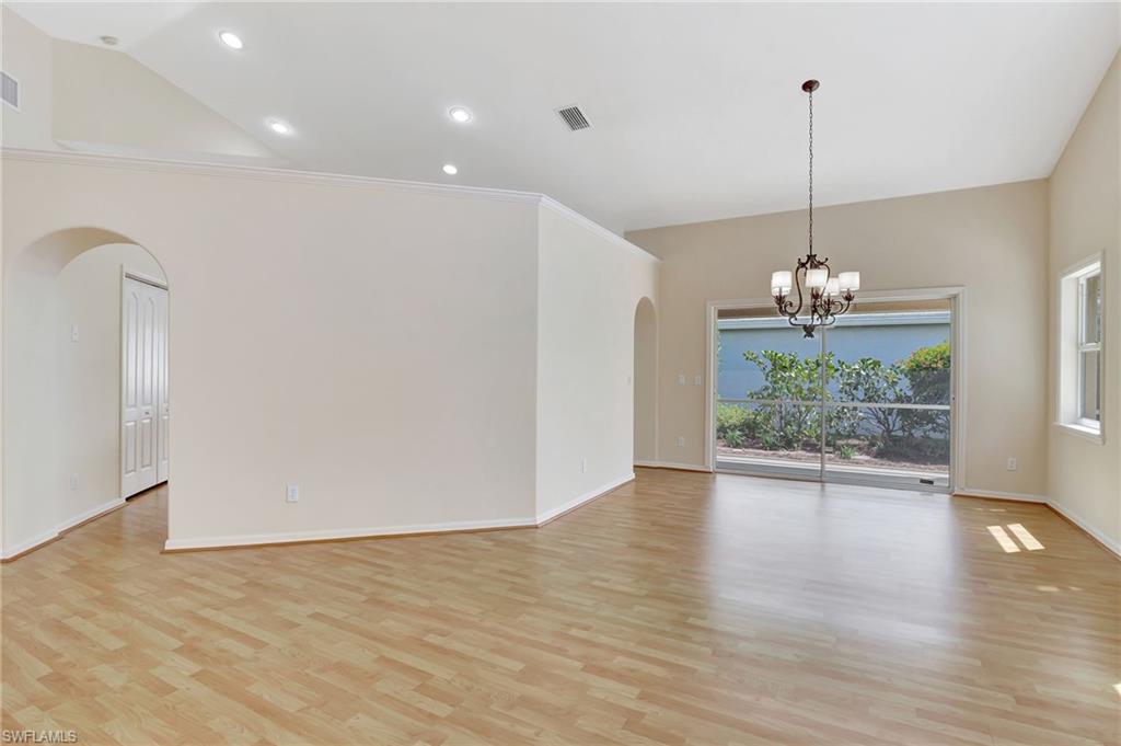 1347 Old Oak LN