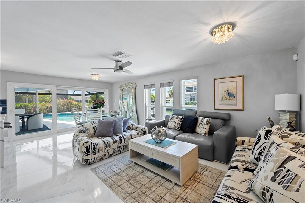 466 Pepperwood CT
