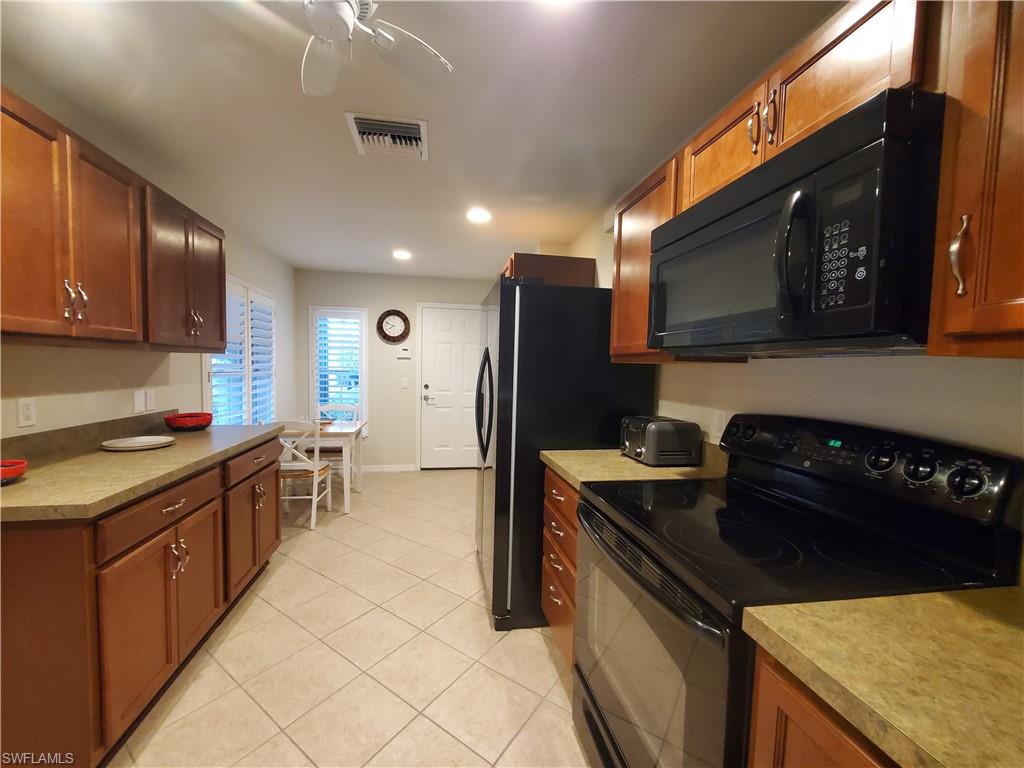 8657 Querce CT