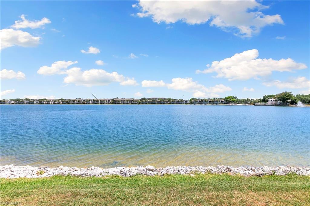 2524 Sailors WAY # 118