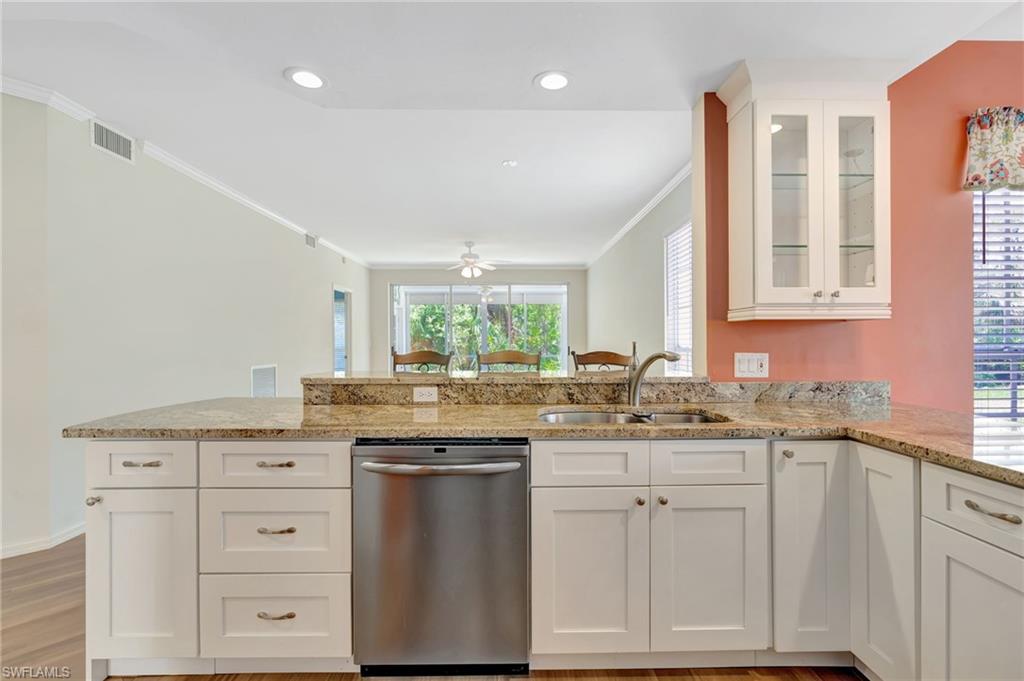 737 Wiggins Lake DR # 102