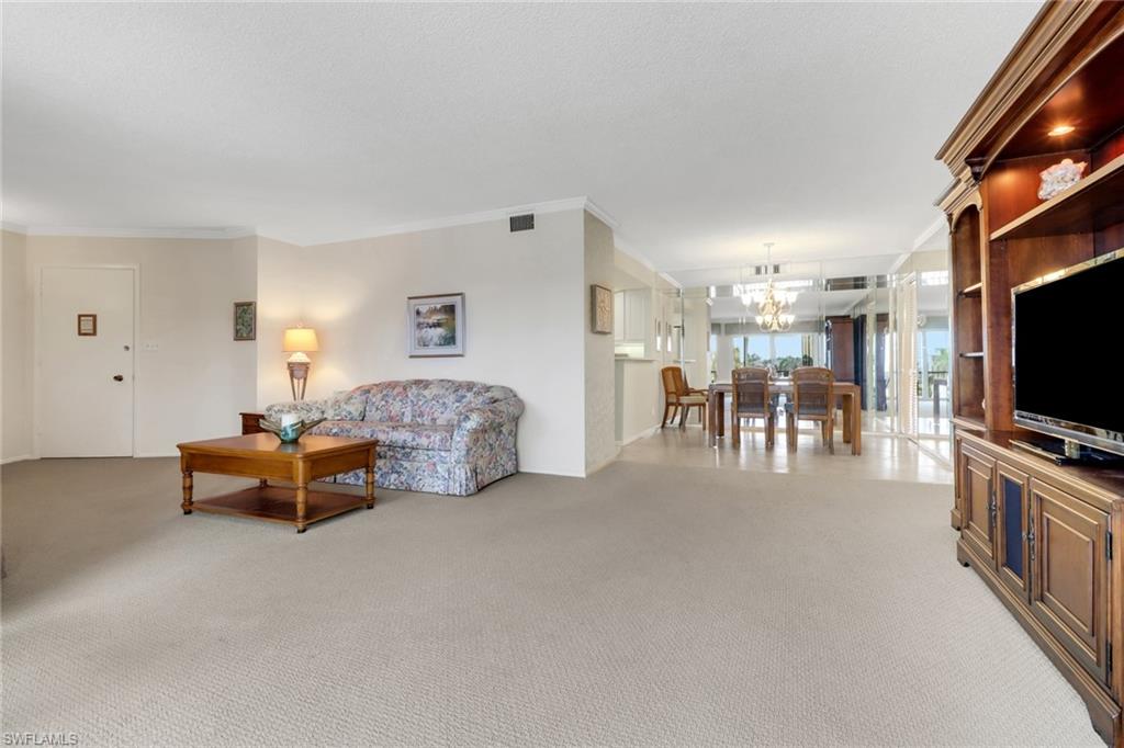 3399 Gulf Shore BLVD N # 303