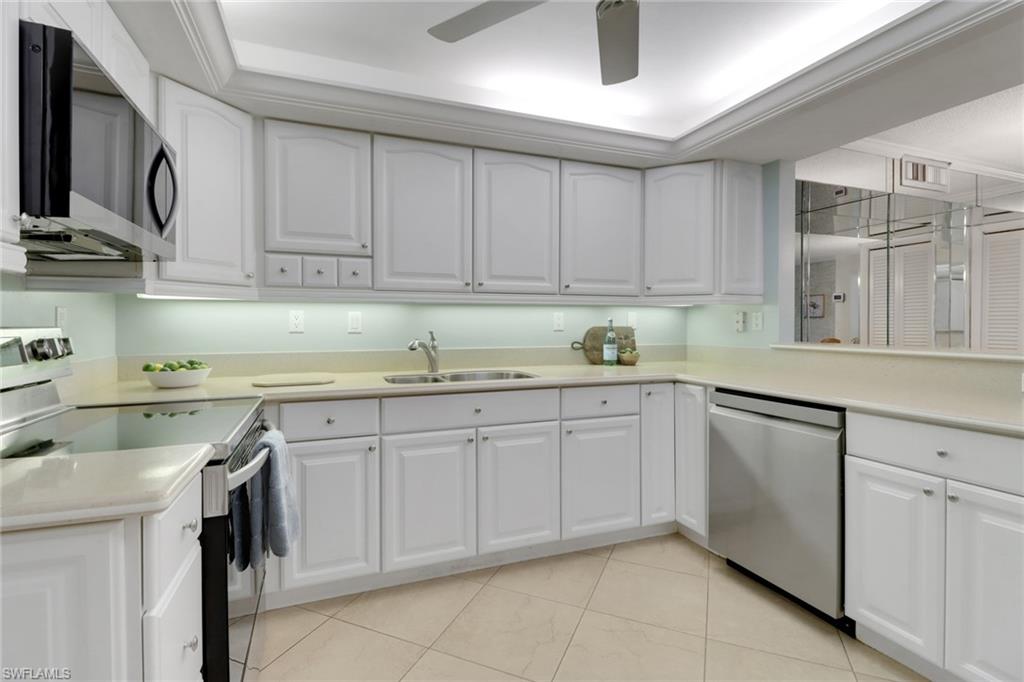 3399 Gulf Shore BLVD N # 303