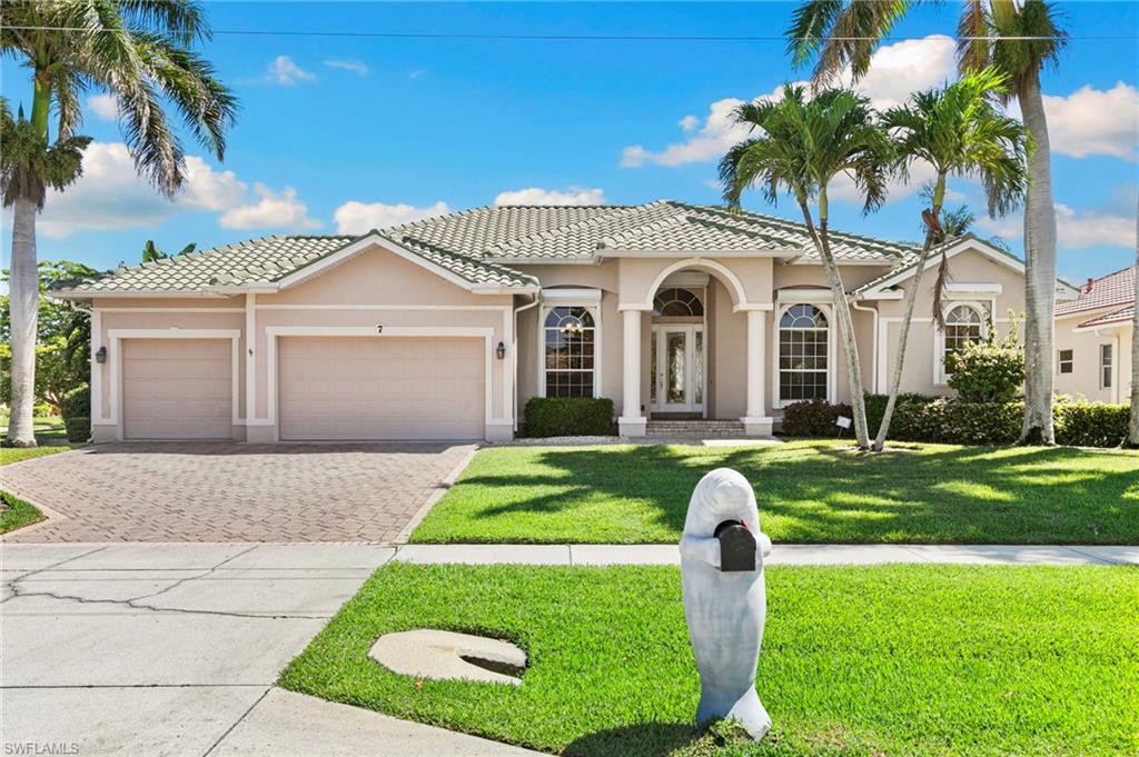 7 Blue Hill CT