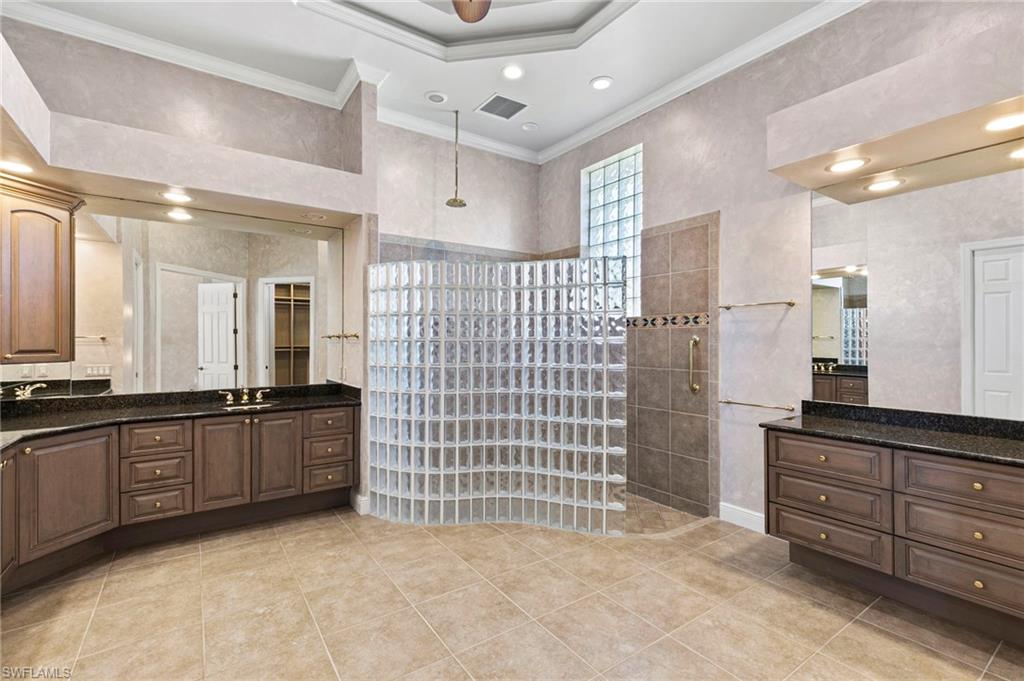 7 Blue Hill CT