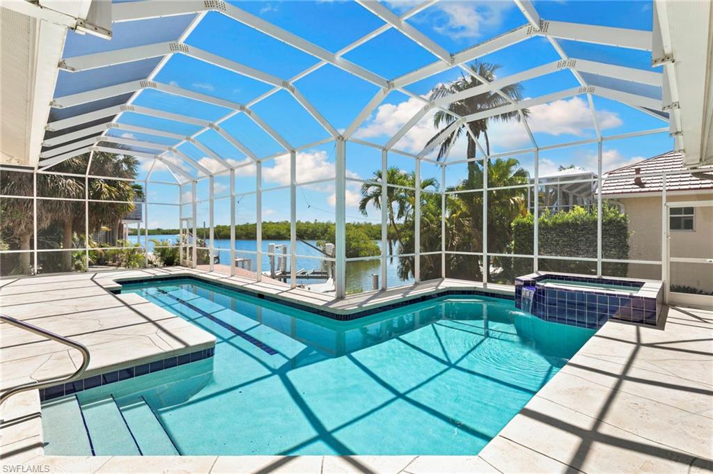 7 Blue Hill CT