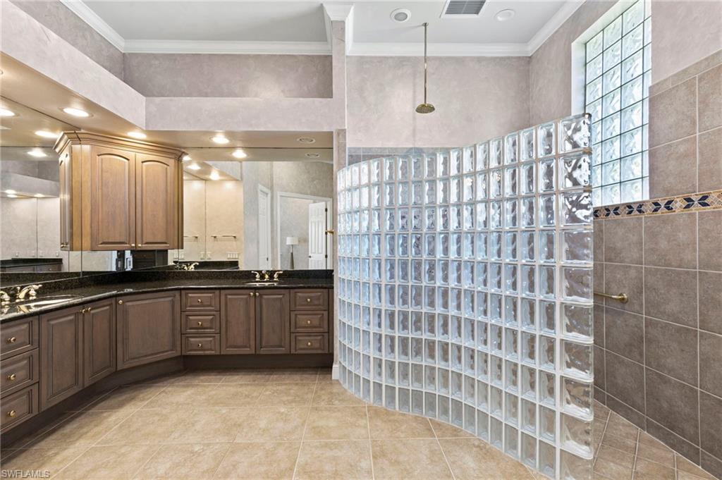7 Blue Hill CT