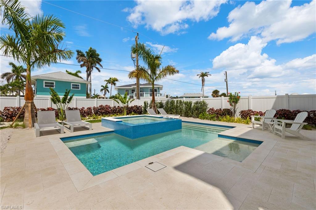 5583 Estero BLVD
