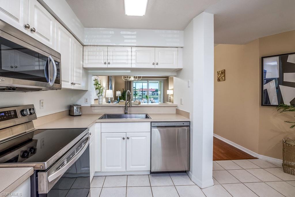 6900 Huntington Lakes CIR # 102