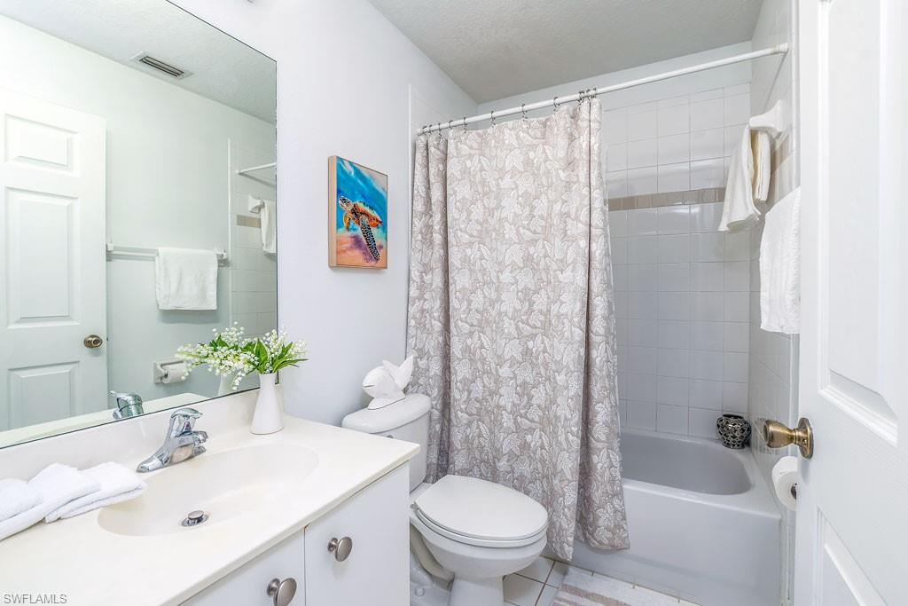 6900 Huntington Lakes CIR # 102