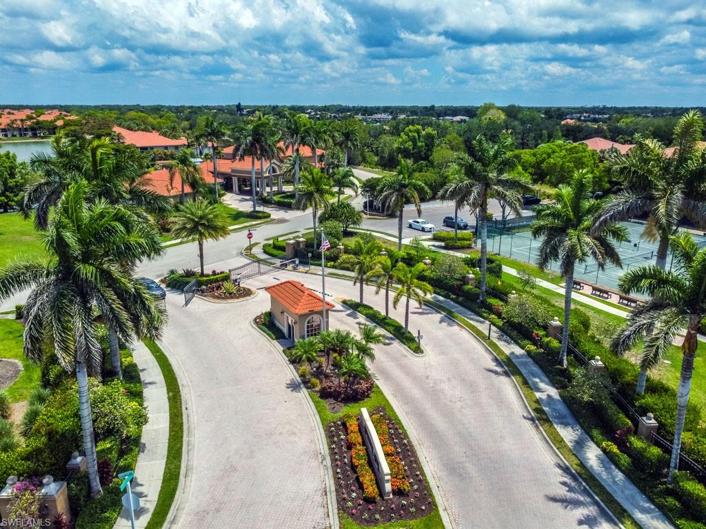 6900 Huntington Lakes CIR # 102