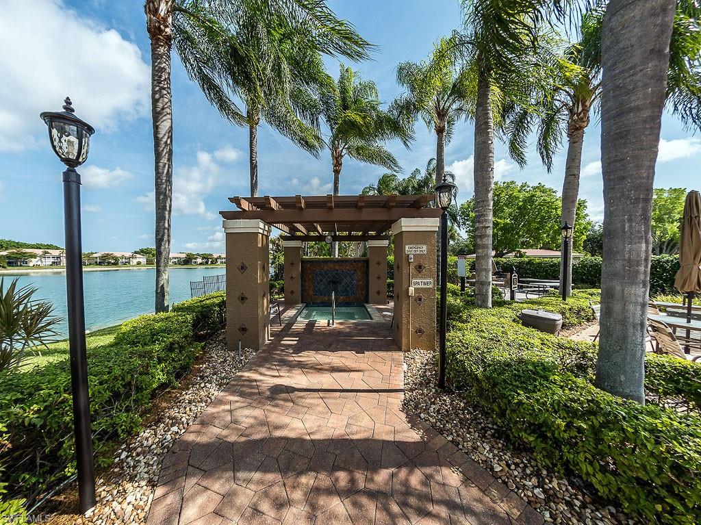 6900 Huntington Lakes CIR # 102