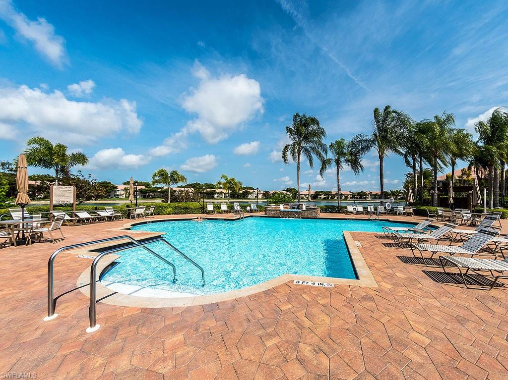 6900 Huntington Lakes CIR # 102