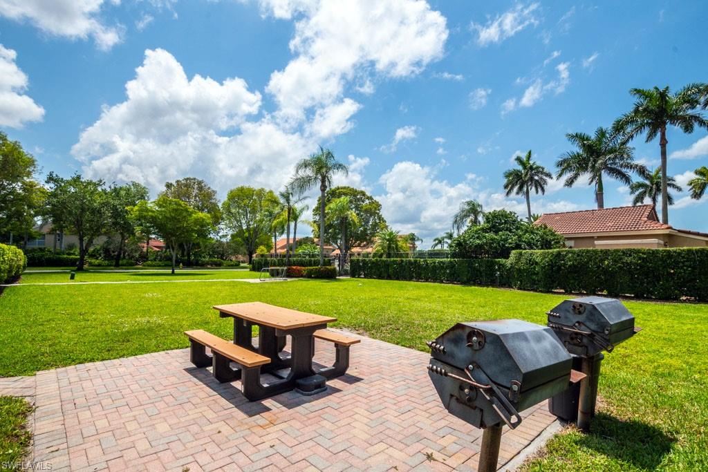 6900 Huntington Lakes CIR # 102