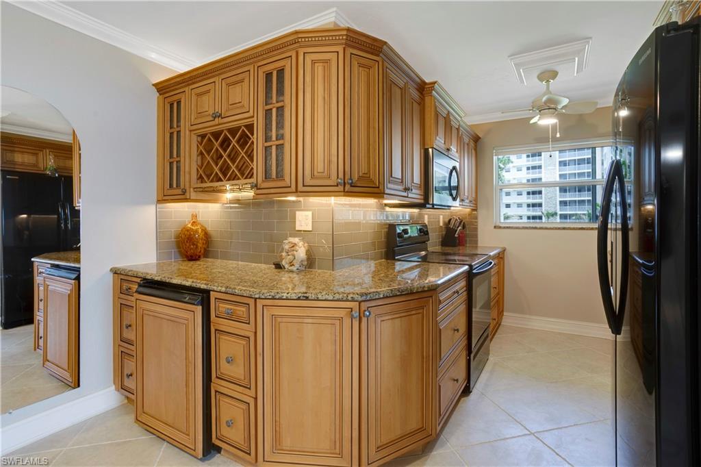 25740 Hickory BLVD # 240 Unit: D 240