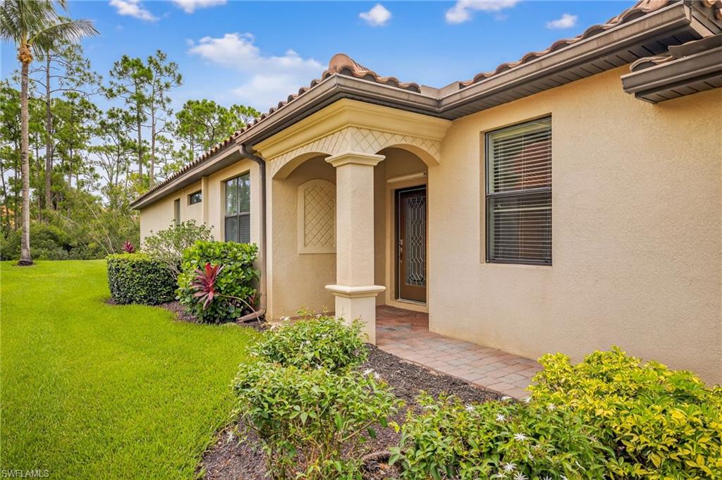 11341 Red Bluff LN