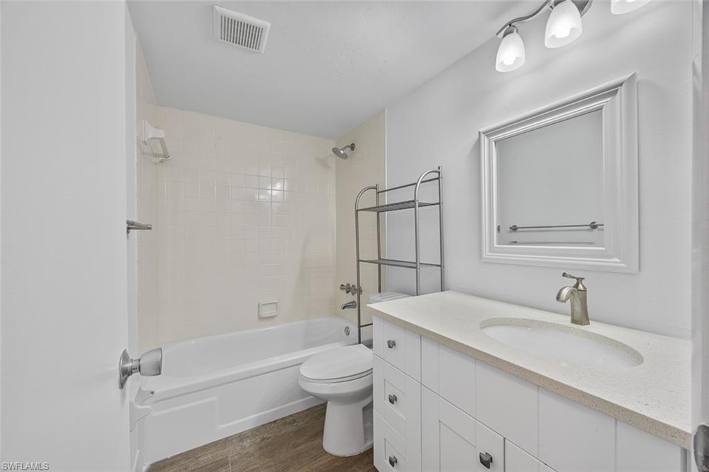 4610 Chantelle DR # P104