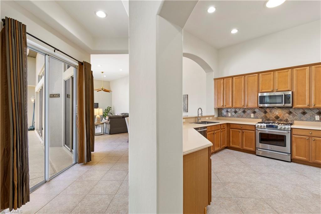 1757 Tarpon Bay DR S # 57