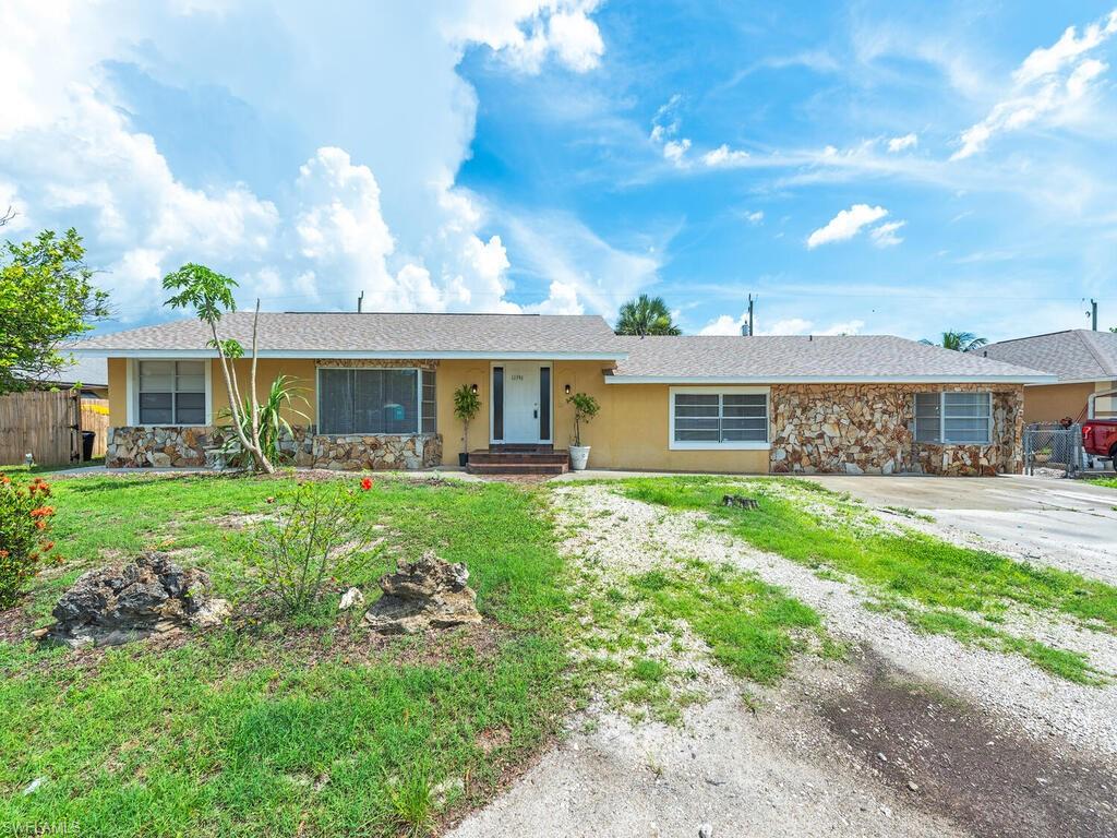 11596 Pawley AVE