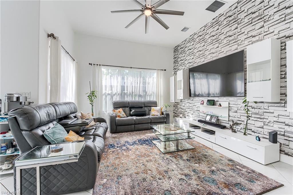 5547 Ferrari AVE