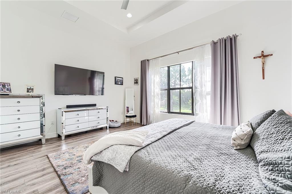 5547 Ferrari AVE