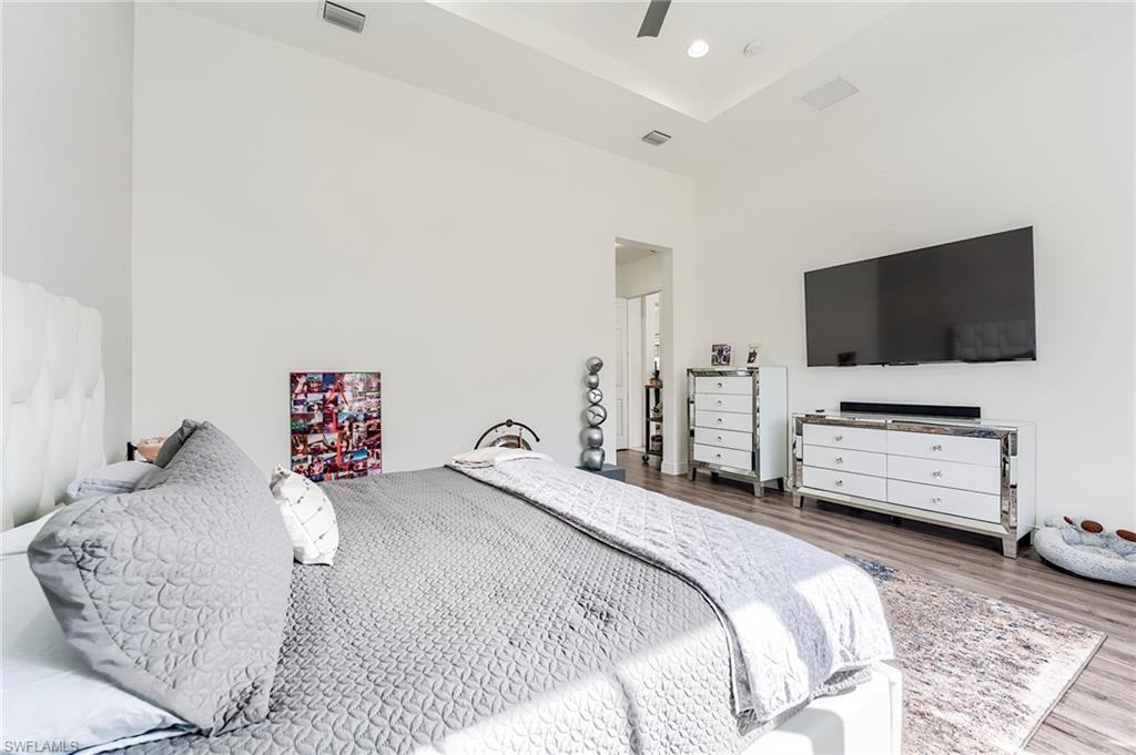 5547 Ferrari AVE