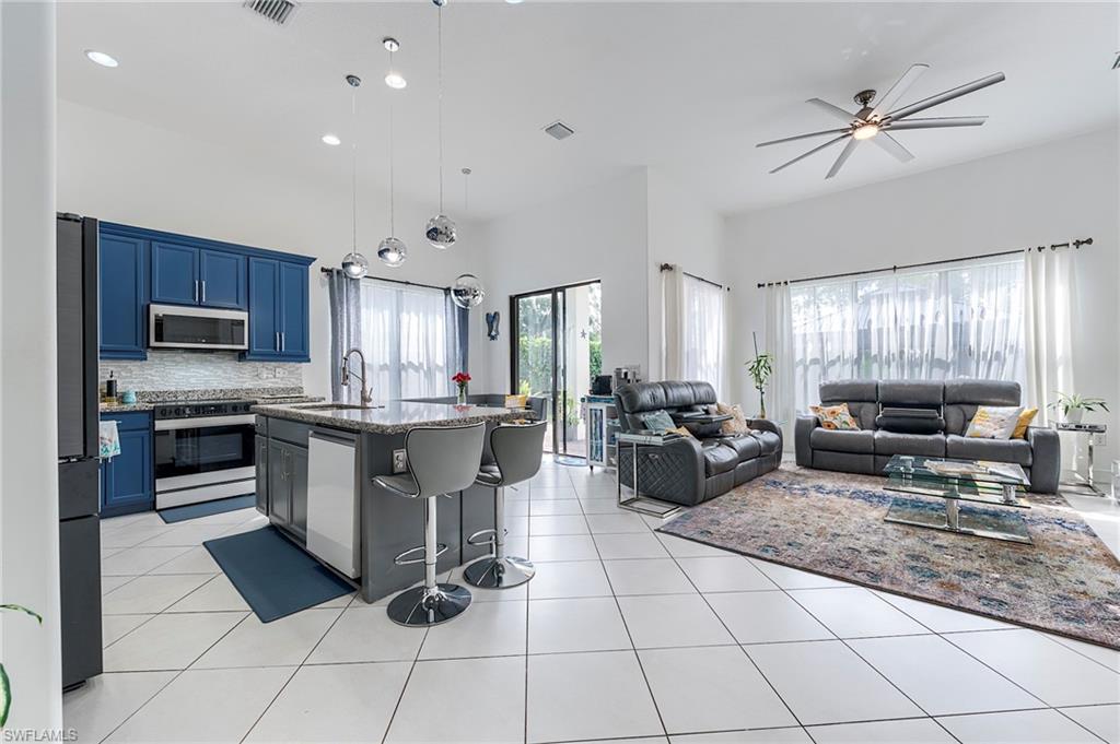 5547 Ferrari AVE