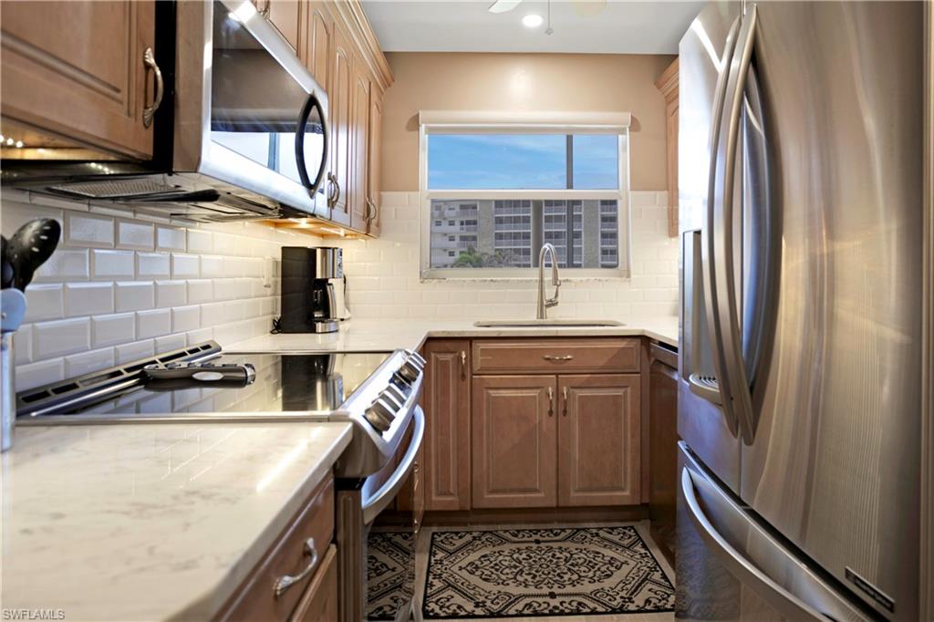 25750 Hickory BLVD # 352 Unit: E-352