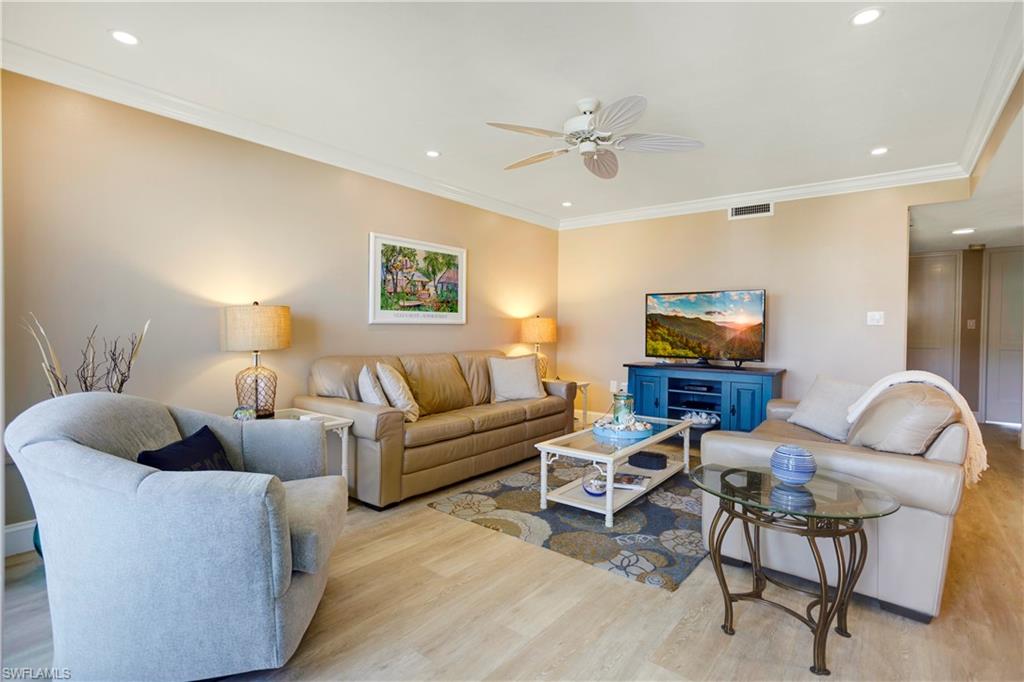 25750 Hickory BLVD # 352 Unit: E-352