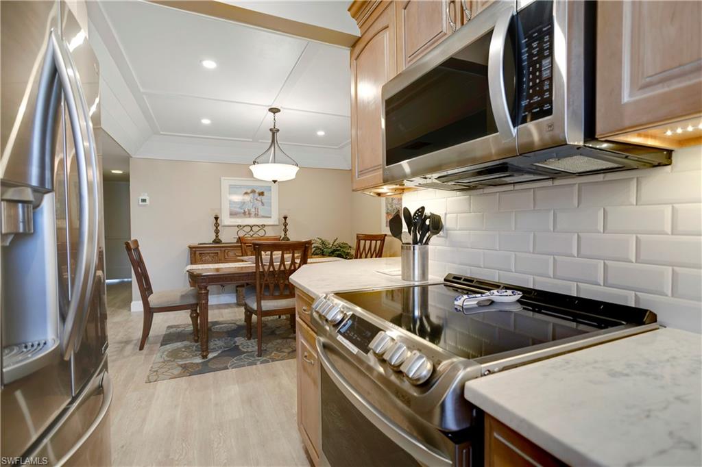 25750 Hickory BLVD # 352 Unit: E-352