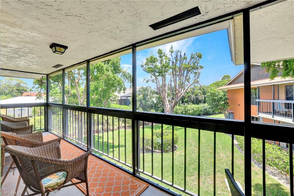61 Greenbrier ST # 207 Unit: 7-207