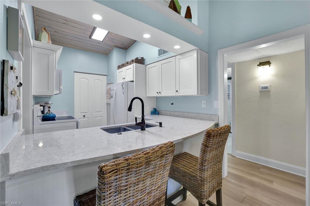 61 Greenbrier ST # 207 Unit: 7-207