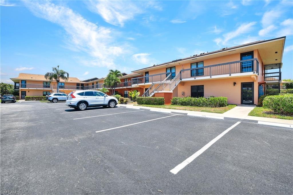 61 Greenbrier ST # 207 Unit: 7-207