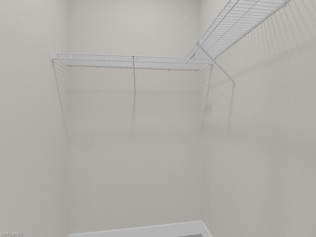 410 Plumosa AVE